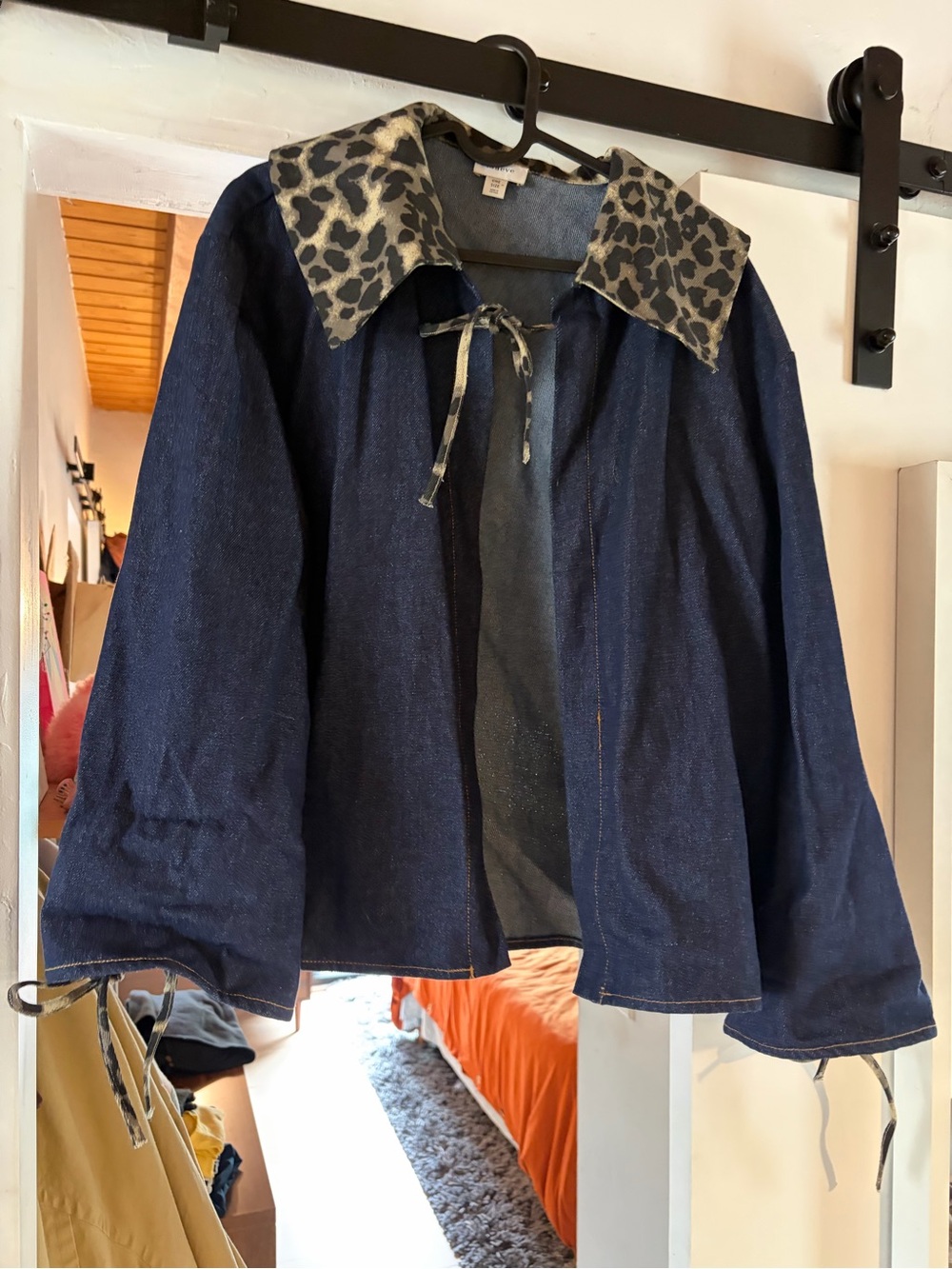 Maeve Dark Blue Denim Jacket with Leopard-Print Collar
